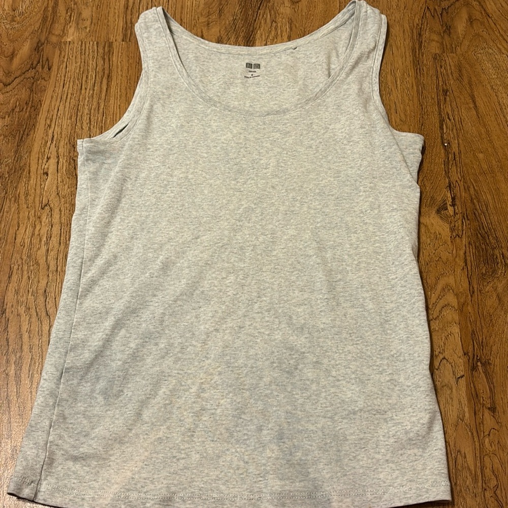 grey tank
